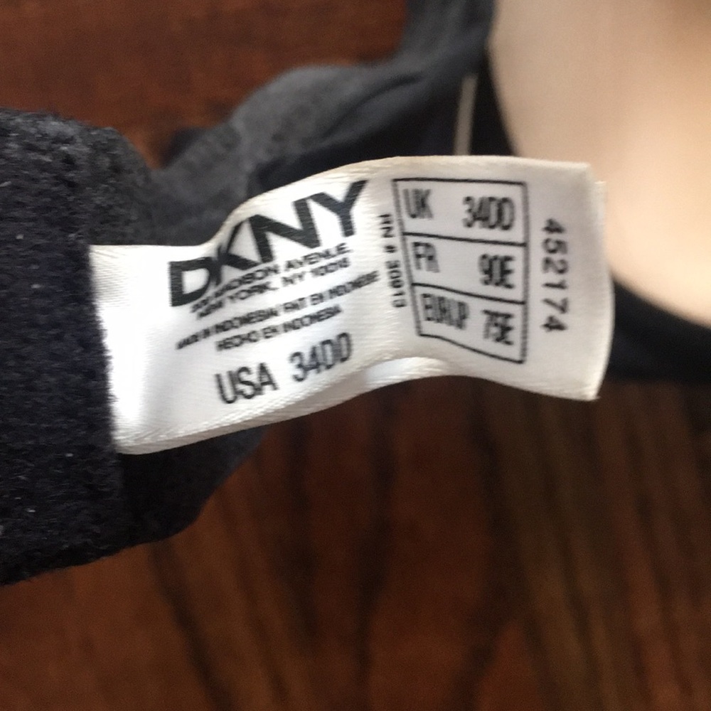 Never worn!!  DKNY sexy lace bra - Picture 6 of 6
